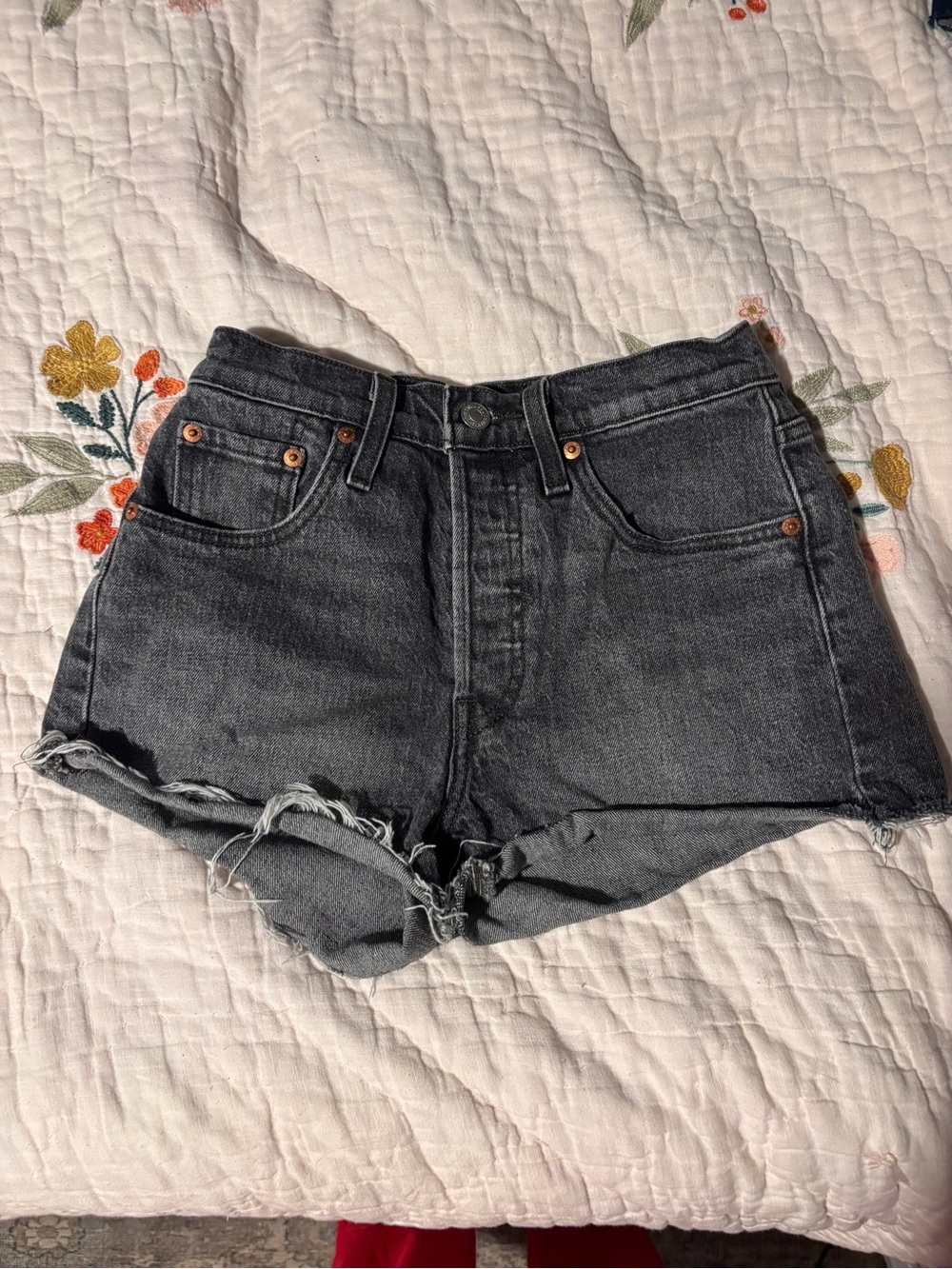 High-Rise Levi’s Denim Shorts